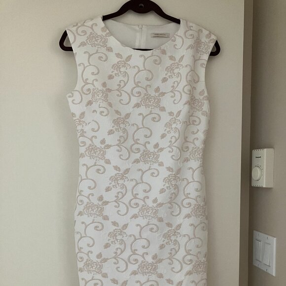 Explosion dress Size 2 - Picture 1 of 4